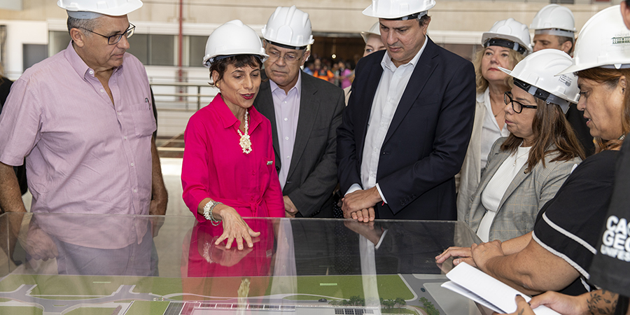 unifesp's tweet photo. ✔️A #Unifesp recebeu a visita do ministro da Educação, Camilo Santana. 🏢 Ele acompanhou o andamento das obras do campus definitivo da Eppen/Unifesp – Campus Osasco e anunciou a liberação de verbas.💲 #somosunifesp #unifesposasco #eppen #obras #novoprédio #novocampus https://t.co/qQoedz076O