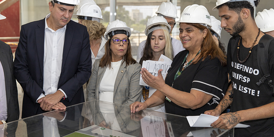 unifesp's tweet photo. ✔️A #Unifesp recebeu a visita do ministro da Educação, Camilo Santana. 🏢 Ele acompanhou o andamento das obras do campus definitivo da Eppen/Unifesp – Campus Osasco e anunciou a liberação de verbas.💲 #somosunifesp #unifesposasco #eppen #obras #novoprédio #novocampus https://t.co/qQoedz076O