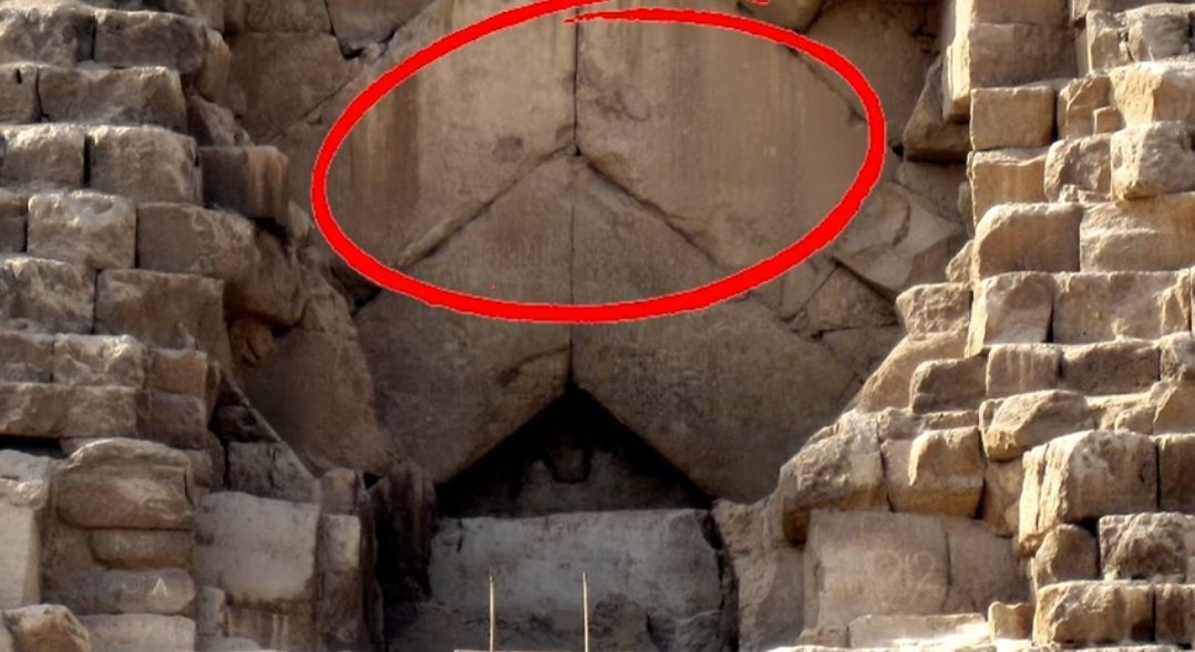 Pronto!! O vídeo sobre a descoberta do "corredor oculto" da Grande Pirâmide de Gizé já está lá no canal!

Deixem like, comentários e manda para os amigos e esquemas:

youtu.be/3esgd0aqwiA

E ele contou com a ilustre participação do <a href="/lucaszanandrez/">Lucas Zanandrez 🔬</a> do Olá, Ciência! 🦊👍🏽