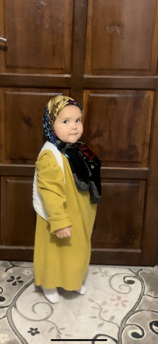 ZeynepOnaran's tweet photo. Nenesiyle teravih namazına gidecekmiş 😂
#Ramadan2023 https://t.co/KPycuSaTtB