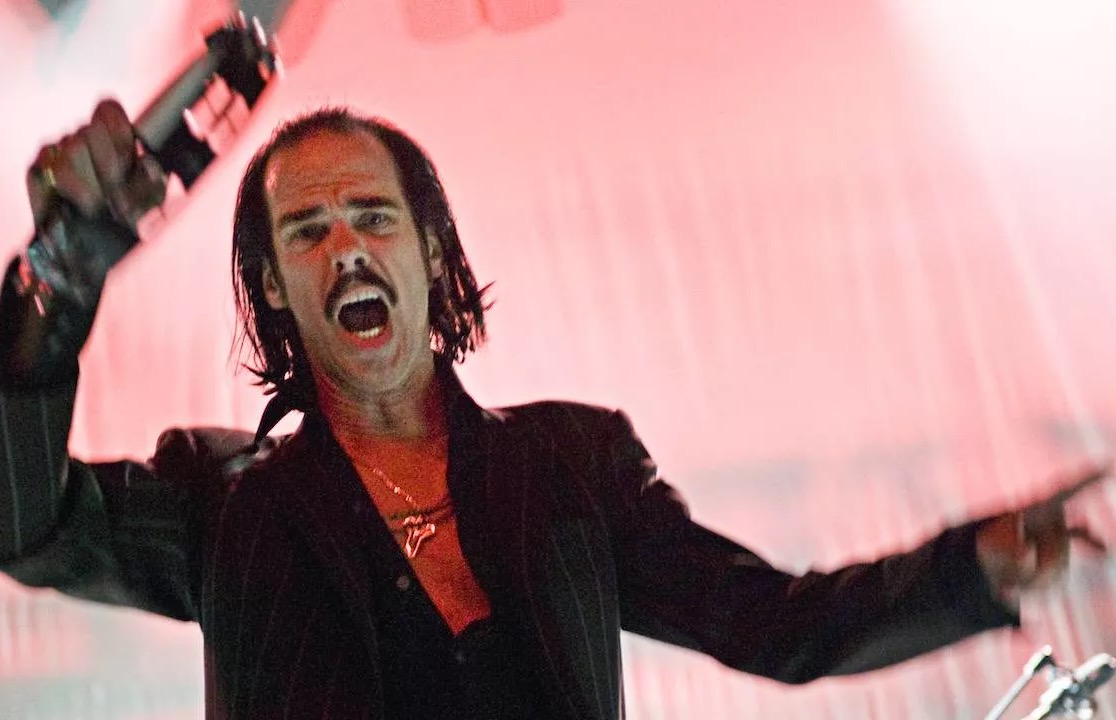 Nick Cave spills dirt on touring. rfr.bz/t5m92wt #nickcave #touringbands #rockmusic #cliffnotes