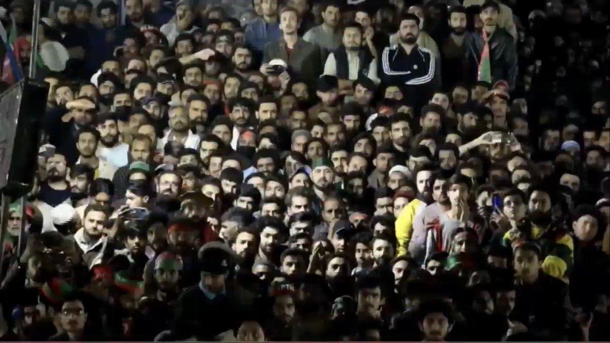 ArifCRafiq's tweet photo. It’s 1:30am in Lahore where former Pakistani Prime Minister Imran Khan is addressing massive crowd from a bulletproof container. His life remains in danger after a failed assassination attempt last year. The turnout is huge in spite of government attempts to block attendees. https://t.co/ACPd75YzMZ