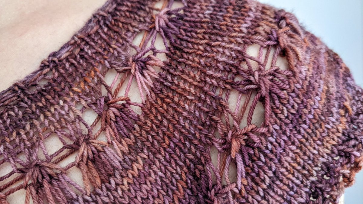 Littletheorem's tweet photo. Test Knit Call for my new Pollokshaws Sweater/Tee pattern. It's the perfect transitional top with options for long or short sleeves and a gorgeous lace design. The test is in my Rav group (linktree link in bio) but please pm me if you're #OffRav and want to test. #TestKnit https://t.co/nWXEk52yJC