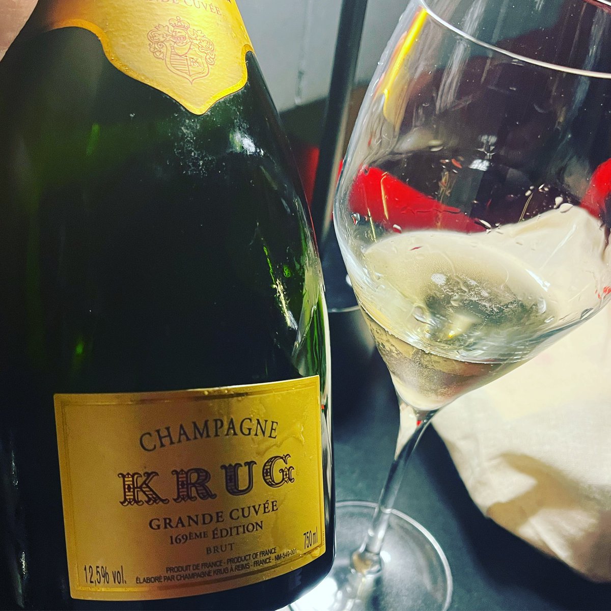 #sipsofKrug a champagne house a Reims …making “liquid jewels “since 1843 ……#notteromana with la #GrandeCuvee