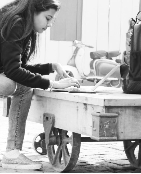 NathaniPuja's tweet photo. Let me tell you a story…
‘She made it on her own.’
That’s it. That’s the story.
#WorkFromEverywhere #Invincible https://t.co/9wRCnJJUWX