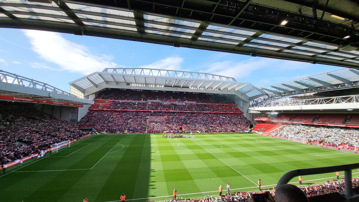 Mike - Milwaukee UK (@mikemilwaukeeuk) on Twitter photo A rare day enjoying the fruits of some groundsmens efforts.
Fantastic day at <a href="/LFC/">Liverpool FC</a> legends match today #LFCLegends #YNWA A rare day enjoying the fruits of some groundsmens efforts.
Fantastic day at <a href="/LFC/">Liverpool FC</a> legends match today #LFCLegends #YNWA