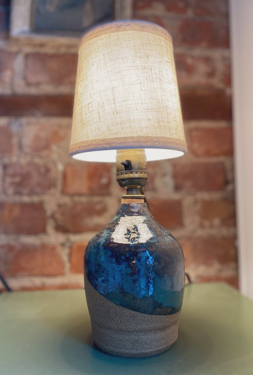 I made a lamp!! It works!! I’m so happy. #pottery