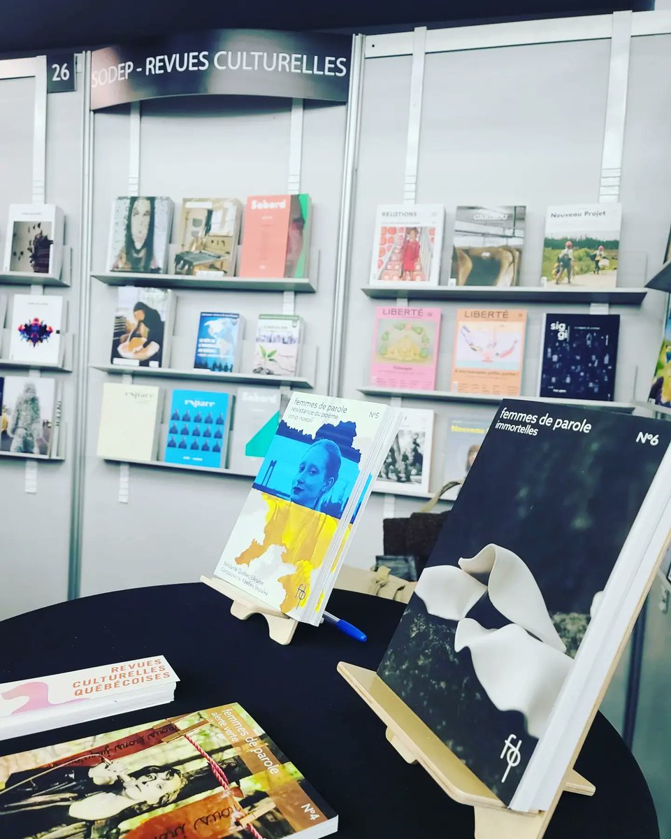 femmes_parole's tweet photo. 📖 Lecture de @femmes_parole au @SalondulivreTR
✒️ La revue est disponible à la @sodep_revues du 23 au 26 mars !
Avec Agnès Riverin, @NancyRLange @dominiquegauch2 @maelledupon 📚 https://t.co/LW1gRmvfDY