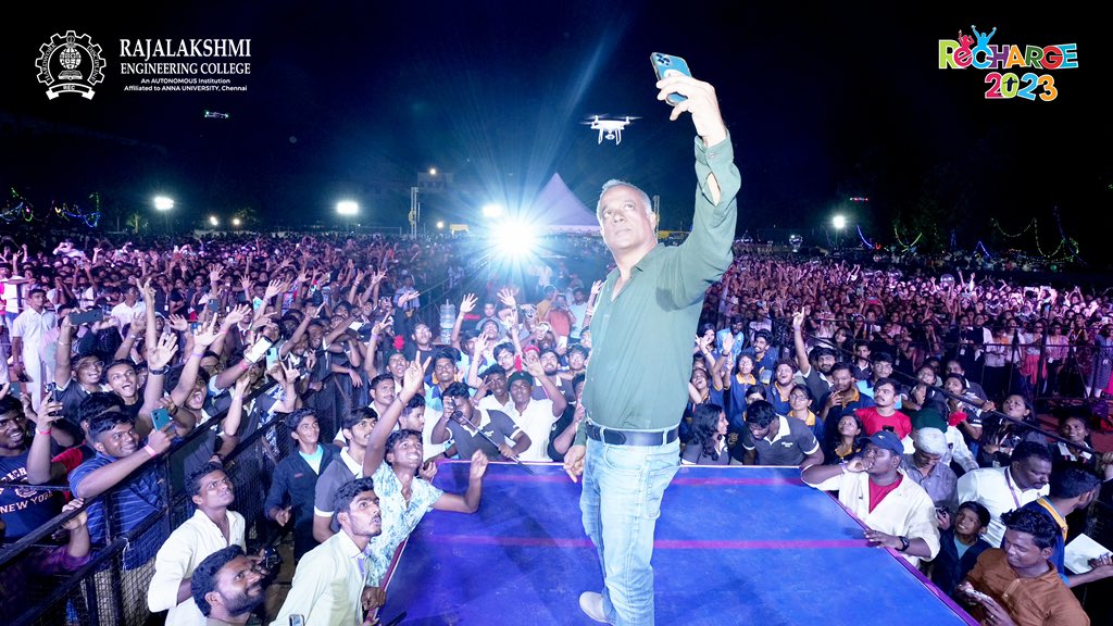myrecchennai's tweet photo. GVM the architect of modern love stories at Recharge 2023
#LoveREC #gvm #gvmforever #recharge2023 #recculturals #recculturals2023 #REC #Rajalakshmiinstitutions #RajalakshmiEngineeringCollege #EngineerTheFuture #EngineerYourFuture #Engineering #ExperienceREC https://t.co/wy8FzOCKb4