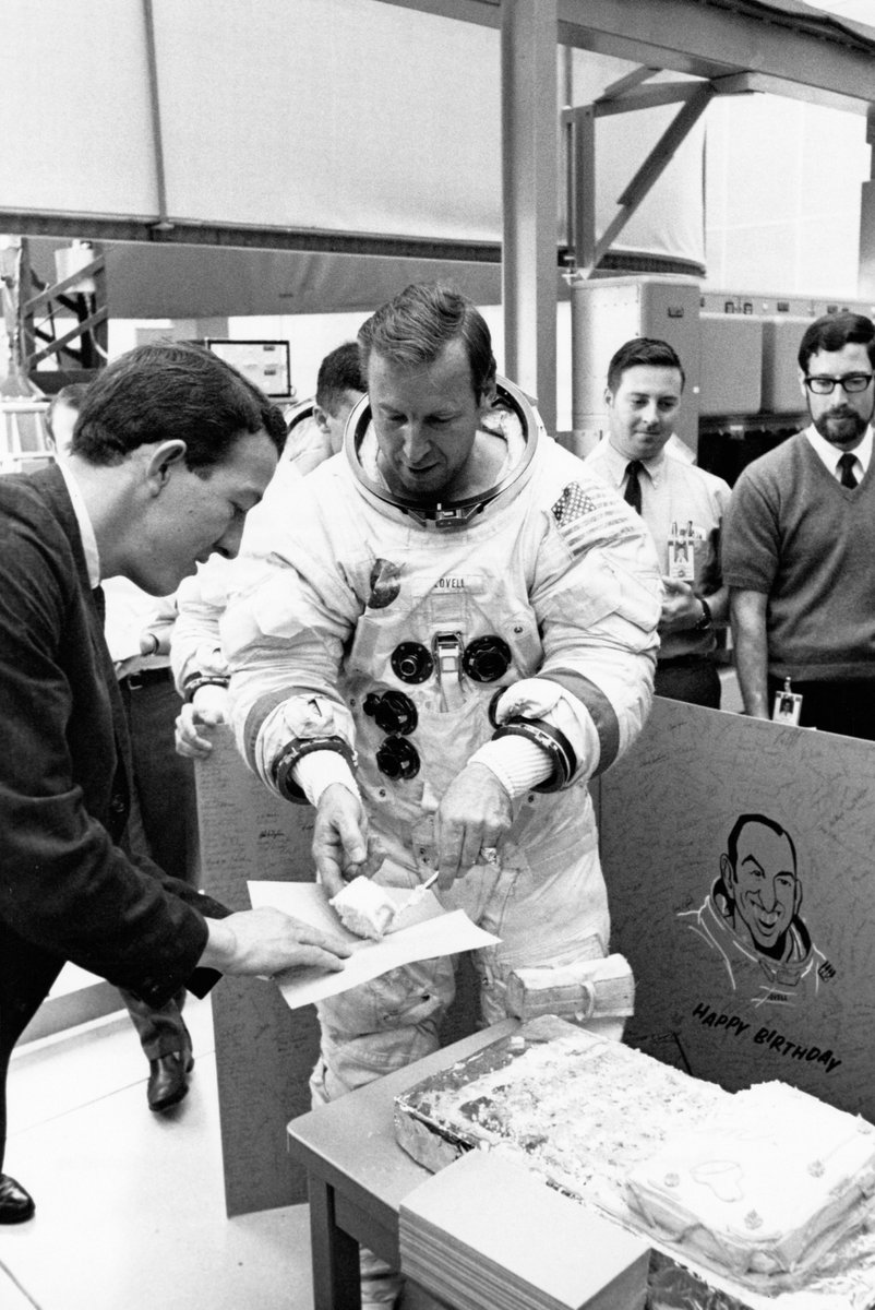 Happy 95th birthday to my favorite astronaut, and favorite interview ever, Jim Lovell!! Kind, charming, funny, and smart...not to mention, one of the most decent men I've ever met. Hope your day is filled with love, family, friends, and cake!! #NASA #Apollo8 #Apollo13  #JimLovell