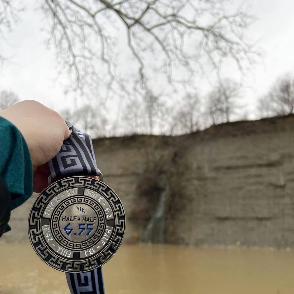 I’m back, back, back again. This year, I wanted to focus on building endurance and distance and I managed to run faster than last year 😳. #halfofahalf #roadto26point2