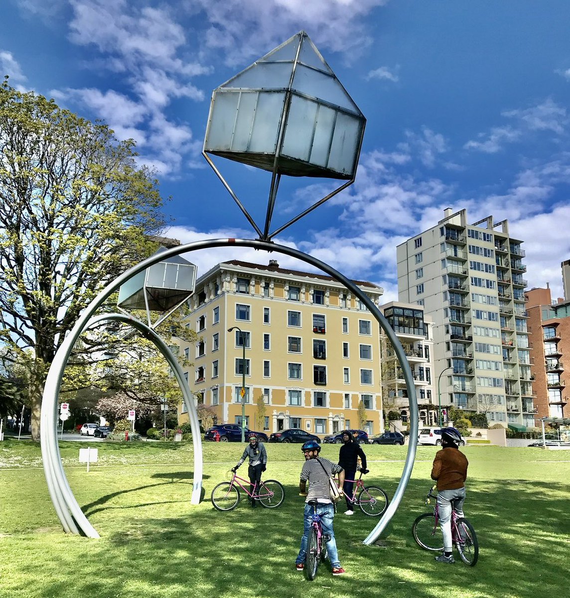 Van_Biennale's tweet photo. We’re thrilled to be included on @CuriocityCanada’s list of free museums and art galleries in Vancouver!
There’s plenty of #VanBiennale #publicart to enjoy 24/7 in all seasons.
What’s your favourite open-air installation?
https://t.co/UH7rUZhSEI https://t.co/4cXHV9GXyO