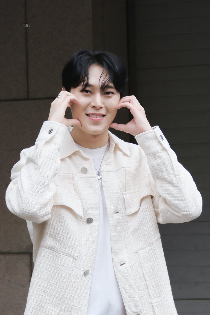 xxxofliu's tweet photo. 2023. 03. 25.
베토벤

퇴근길

이해준 배우님 https://t.co/51z62M1B1I