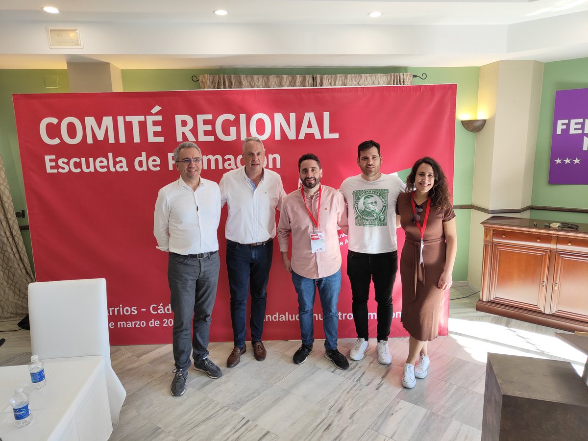 JSAndalucia's tweet photo. ➡️Comienzan nuestras jornadas de formación en Los Barrios, Cádiz.
Inauguran nuestra escuela el SG del @psoecadiz, @JCRuizBoix y nuestro SG @Moyano_Ale 
En la primera mesa "Jóvenes y acción política en el 28M" participa @javizqui Sec de Estrategia y Acción electoral del @PSOE https://t.co/x5Ze3LUkMG