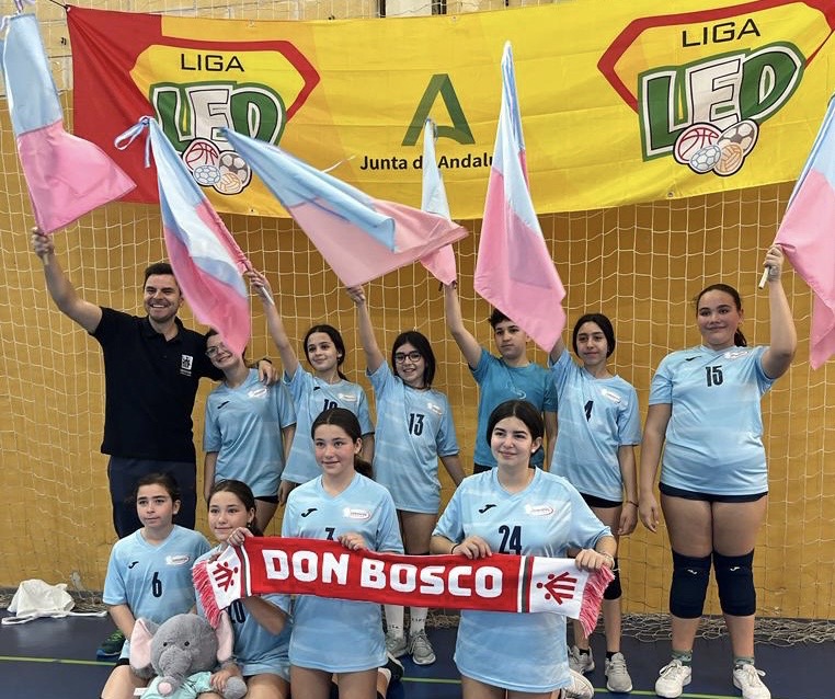 SalesianosSTRD's tweet photo. ⭕️ COSAS DE CASA | Nuestro equipo alevín de voleibol 🏐ha conseguido esta mañana su pase a la Fase Final de la Liga LED🤾🏽♀️ ¡Nos vamos a Málaga! 🏆@federacionandaluzadevoleibol @andaluciajunta @deporteand
#VOLEYLED2023 https://t.co/M9eqpvMobw