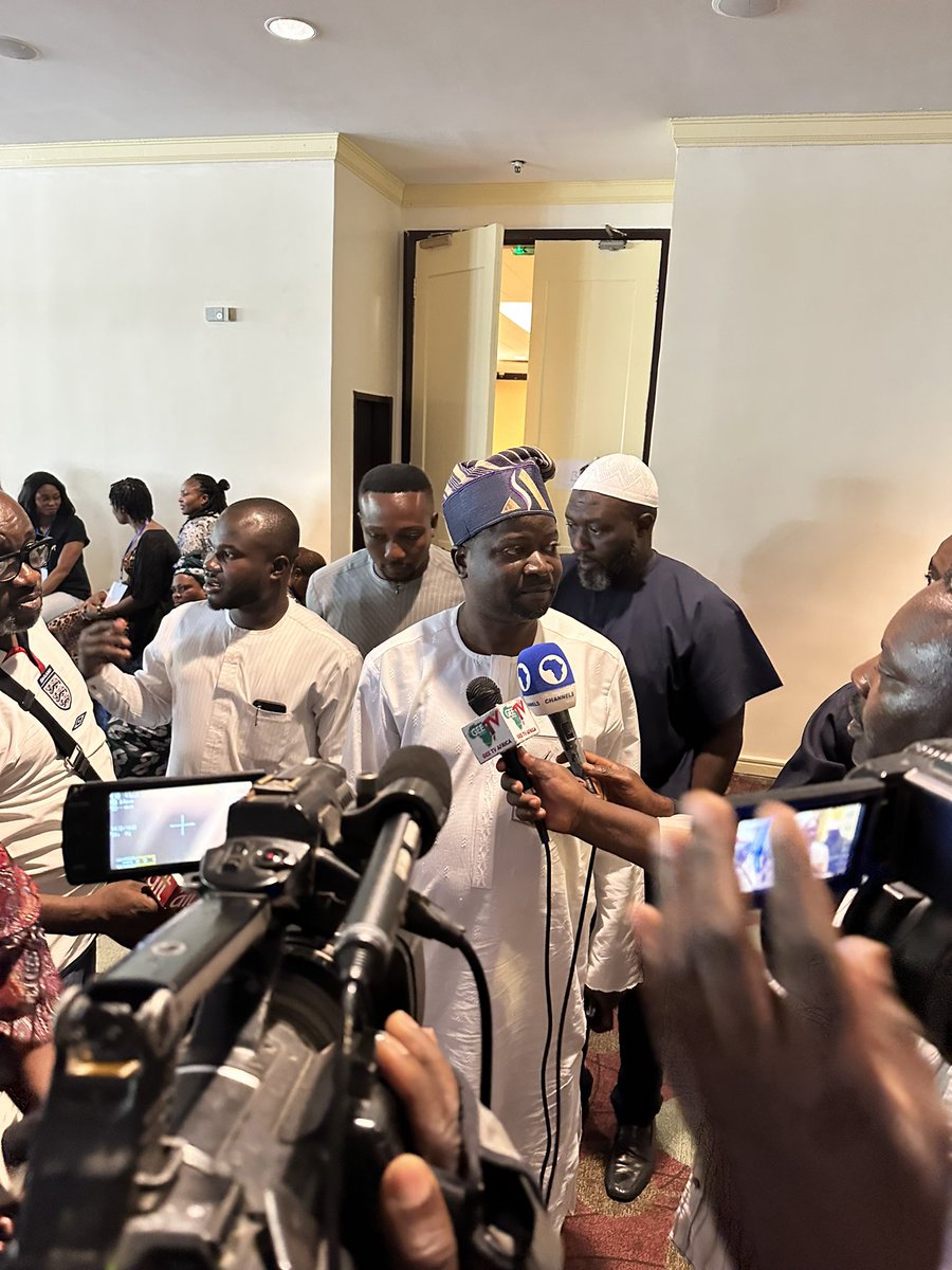 abdullahayofel's tweet image. BOOM 💥 

Former Kogi State Commissioner of Finance, Budget and Economic Planning and APC Governorship  aspirant Mukadam @officialmaai  FCA successfully Screened by the APC screening Committee To Contest in the Primaries Next Month.
#KogiFirstThePeopleFirst