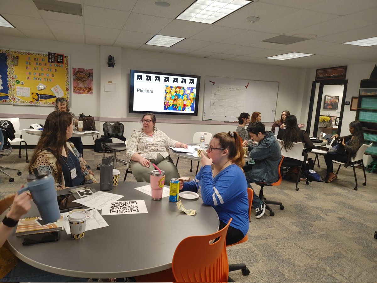 McDanielScience's tweet photo. @NatalieWhitt76. Getting ready to teach new and veteran teachers how to use pickers at the TSAAPT spring conference. https://t.co/nwzlYOik79