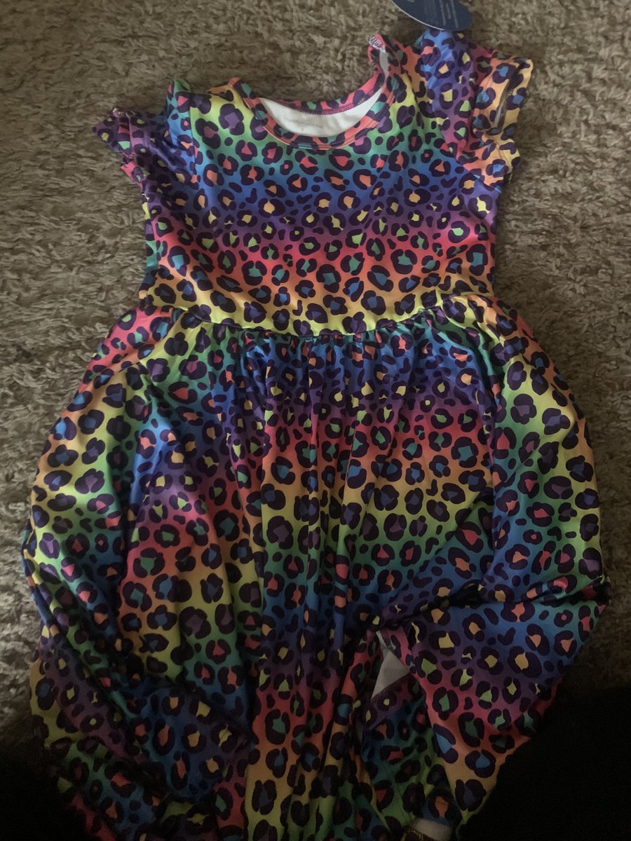 BPLyons11's tweet photo. We must be living good….my daughter got a dress from Dan Flashes! #ITYSL #ComplicatedPattern https://t.co/HtVEYd0YrC
