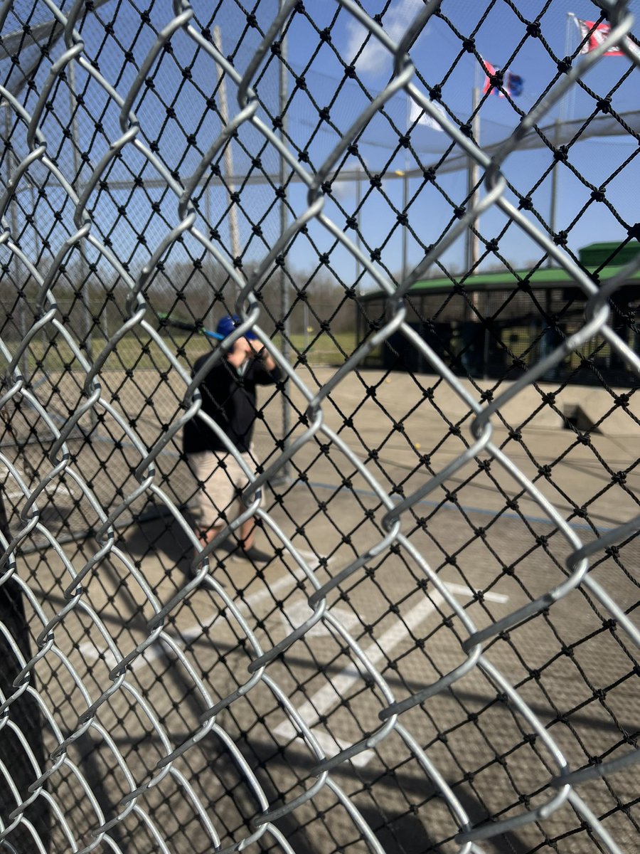 hc_huskies_sb's tweet photo. Possibly a golf team??π€ or our pitching coach getting swings in the cage!!! ππ§π€ͺ #springtrip2023π₯ https://t.co/R1f5RGfa7C