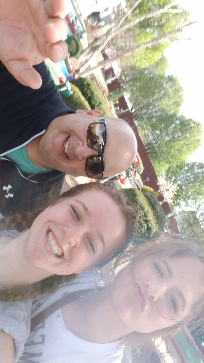 hc_huskies_sb's tweet photo. Possibly a golf team??π€ or our pitching coach getting swings in the cage!!! ππ§π€ͺ #springtrip2023π₯ https://t.co/R1f5RGfa7C