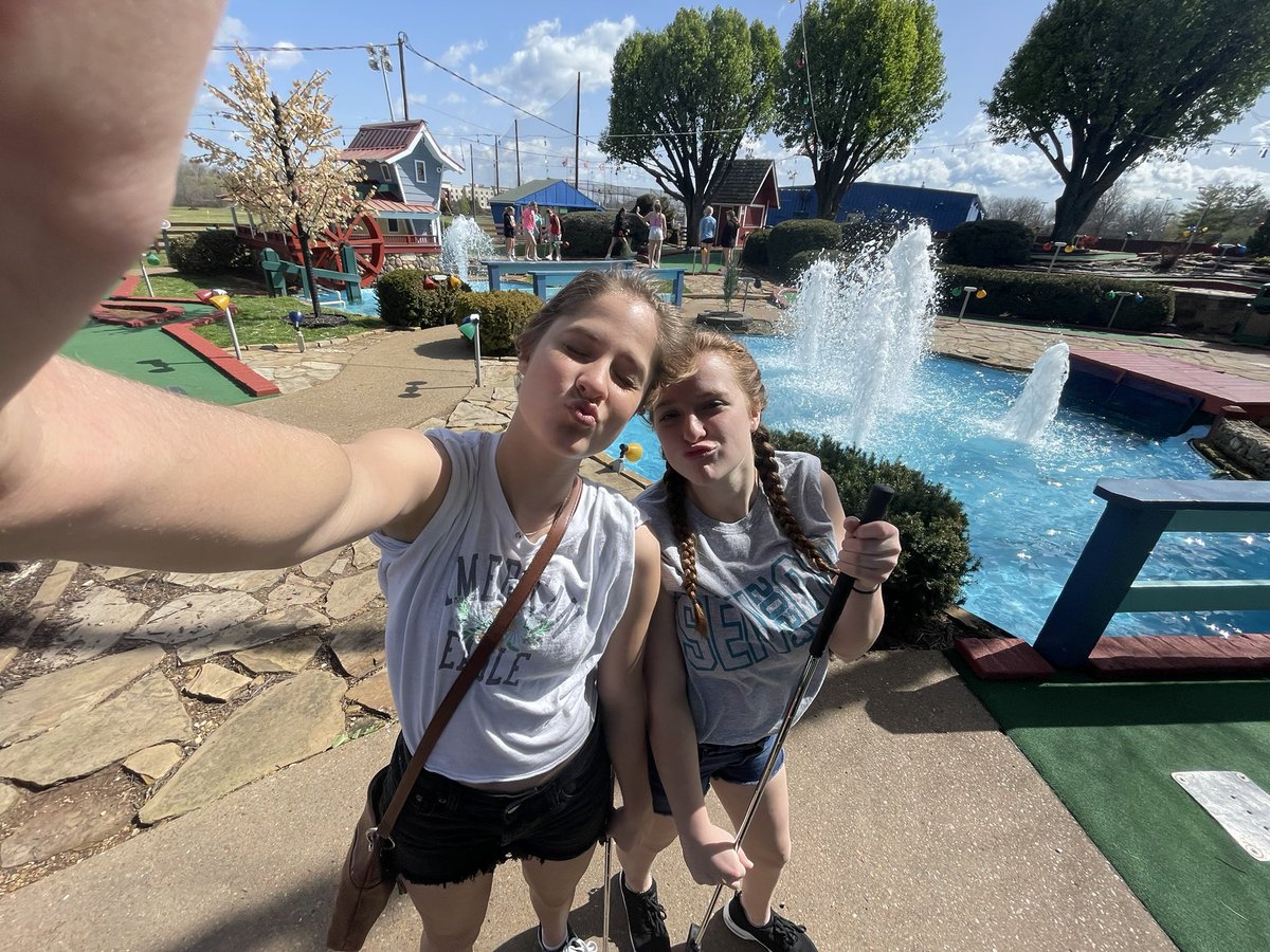 hc_huskies_sb's tweet photo. Possibly a golf team??π€ or our pitching coach getting swings in the cage!!! ππ§π€ͺ #springtrip2023π₯ https://t.co/R1f5RGfa7C
