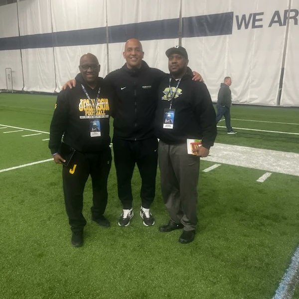 MichaelSharrie1's tweet photo. Coach James Franklin! There is no place like Penn State!!! #WeAre💙🤍 https://t.co/CMT9H7co19