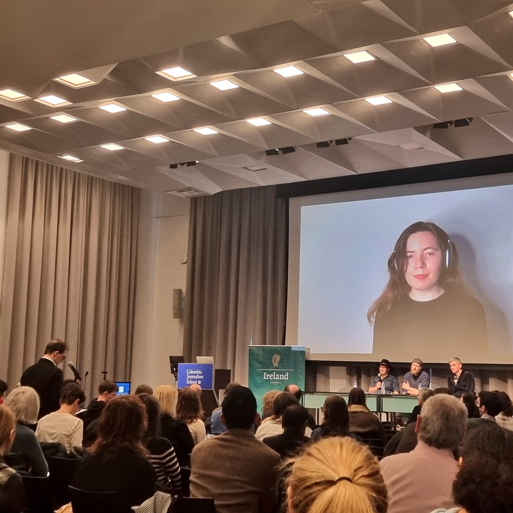 Mrx Maria ⚡ (@mrxmaria) on Twitter photo ❓️Do you have the right to write for an experience you don't owe? asks the audience
💬Writing fiction is an #imaginary act. There should be the freedom to write about it" says <a href="/ColinBarrett82/">Colin Barrett</a> Writing in a "language" u haven't grown up using might be complicating" <a href="/NaoiseDolan/">Naoise Dolan</a> ❓️Do you have the right to write for an experience you don't owe? asks the audience
💬Writing fiction is an #imaginary act. There should be the freedom to write about it" says <a href="/ColinBarrett82/">Colin Barrett</a> Writing in a "language" u haven't grown up using might be complicating" <a href="/NaoiseDolan/">Naoise Dolan</a>