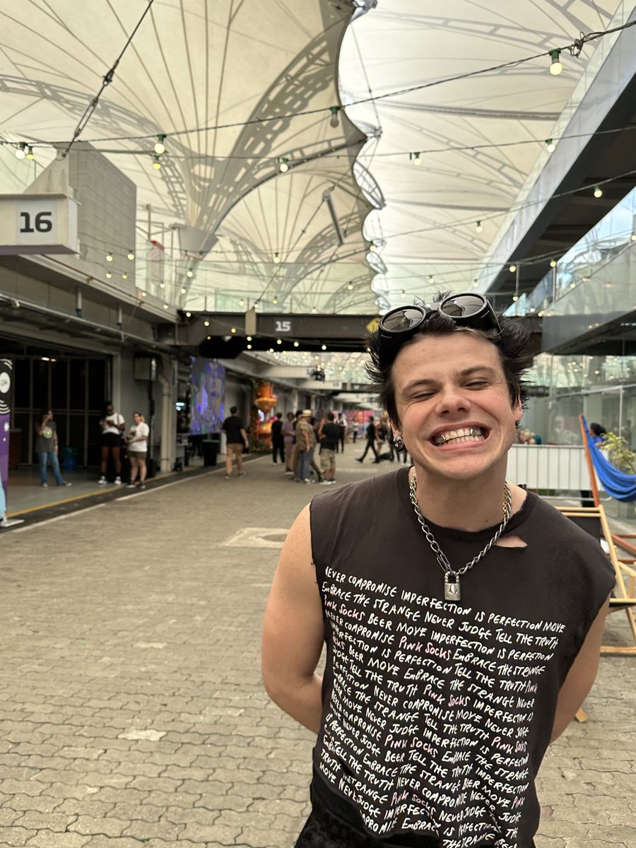 yungblud tweet picture
