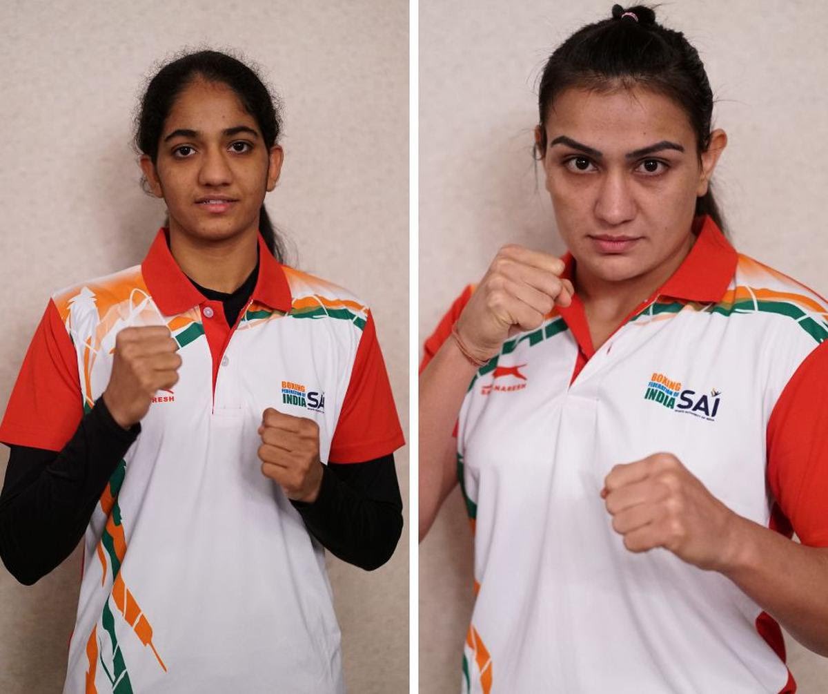 Gold rush for India 🇮🇳 at the World Women’s Boxing Championship finals… Nitu Ghanghas, Saweety Boora win gold medals 🥇 🥇… Whole country is Proud of you girls 👧…👍🏻👍🏻
#Congratulations All Indians. 
#IndianSportsHonours 
#WorldBoxingChampionships