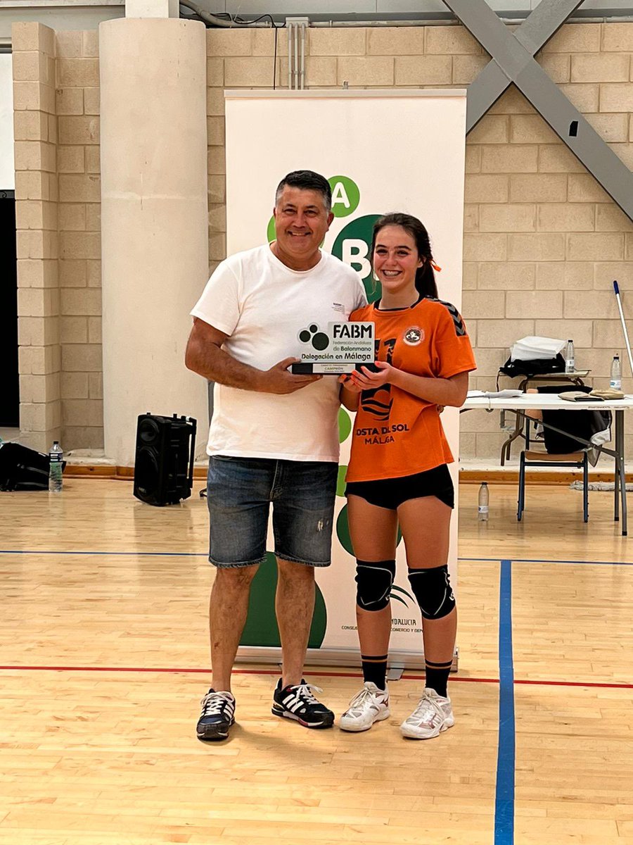 MaravillasBm's tweet photo. Cadete Femenino Campeonas de Málaga  #vamosmaravillas #movimientonaranja https://t.co/xR8NlzAJGy