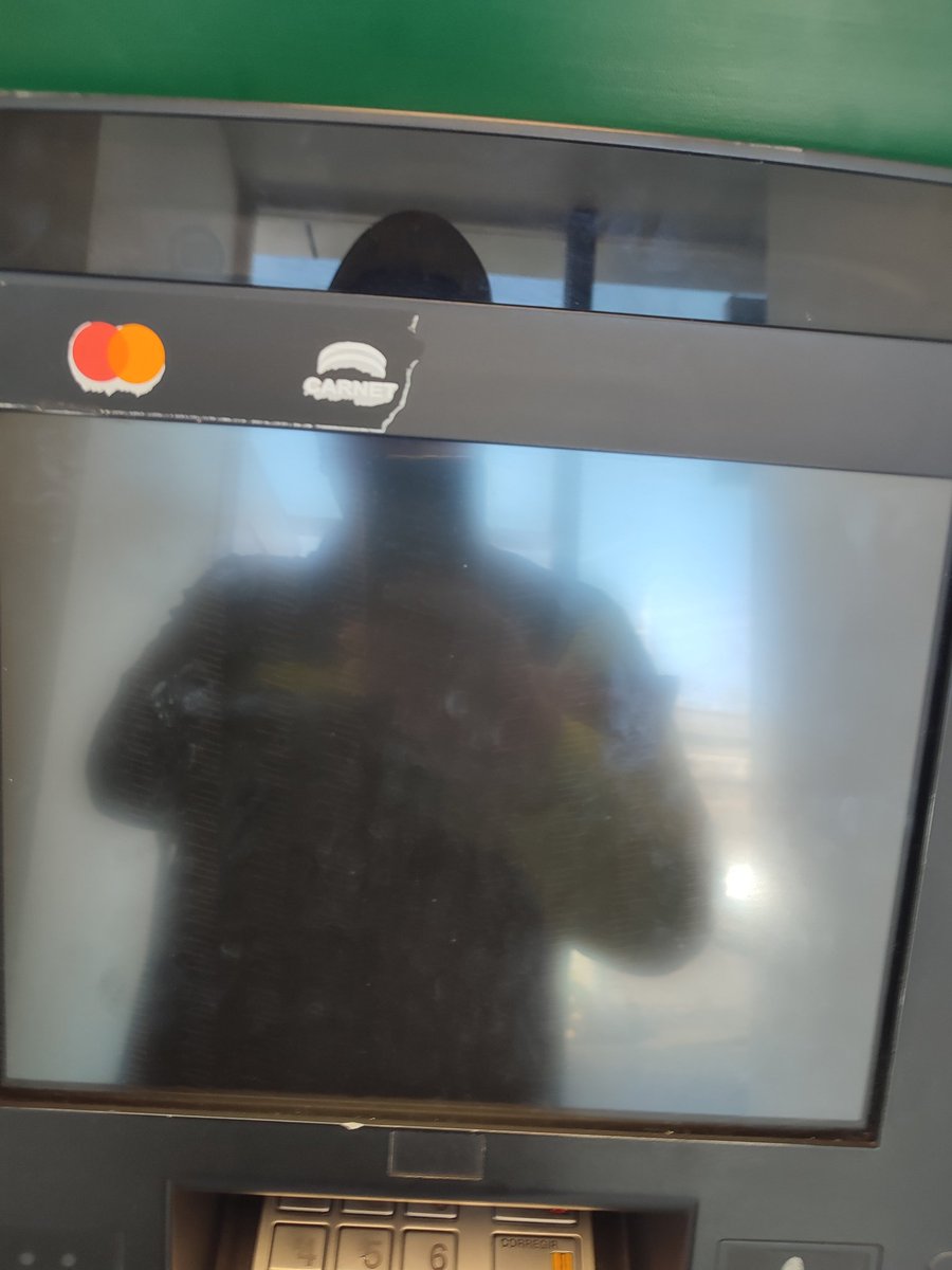 israpadmon's tweet photo. 3 putos cajeros en Aguascalientes y no funcionan
Gracias @BancoAzteca  @BAztecaAyuda 
@RicardoBSalinas 
Ahora el de fraccionamiento Morelos 🤦 https://t.co/GiEziV92u8