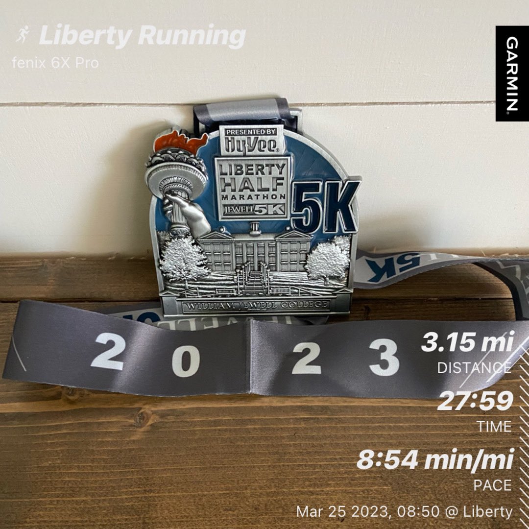 DerekVreeland's tweet photo. Great 5K! I’d love to come back and run the Half Marathon next year! 

#run #running #runliberty #whythehillnot #missourirun #5k #jewell5k https://t.co/MoElgDkjm7