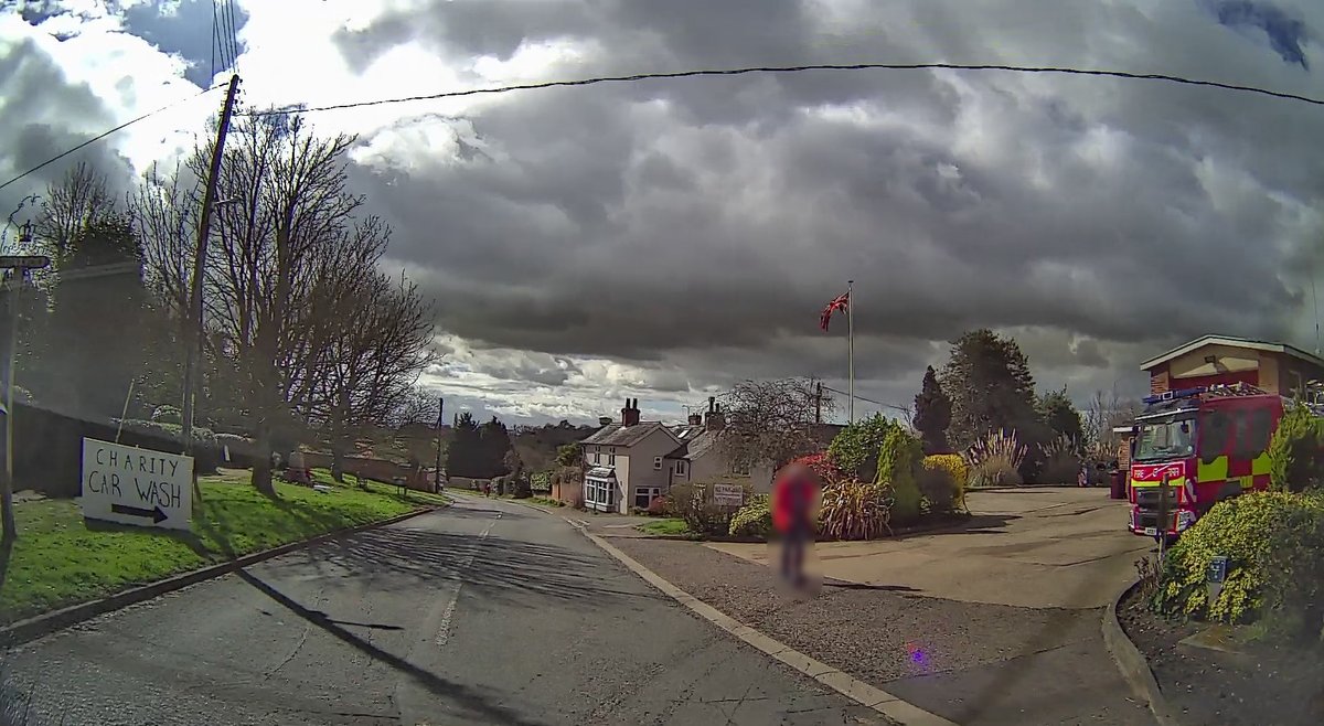 Took a little trip over to #Holbrook this morning to get the car cleaned and support <a href="/FireHolbrook/">Holbrook Fire Station</a> raising valuable funds for the <a href="/HolbrookPre/">Holbrook Pre-School</a> and <a href="/firefighters999/">Fire Fighters Charity</a>.
#CarWash #NationalCarWash