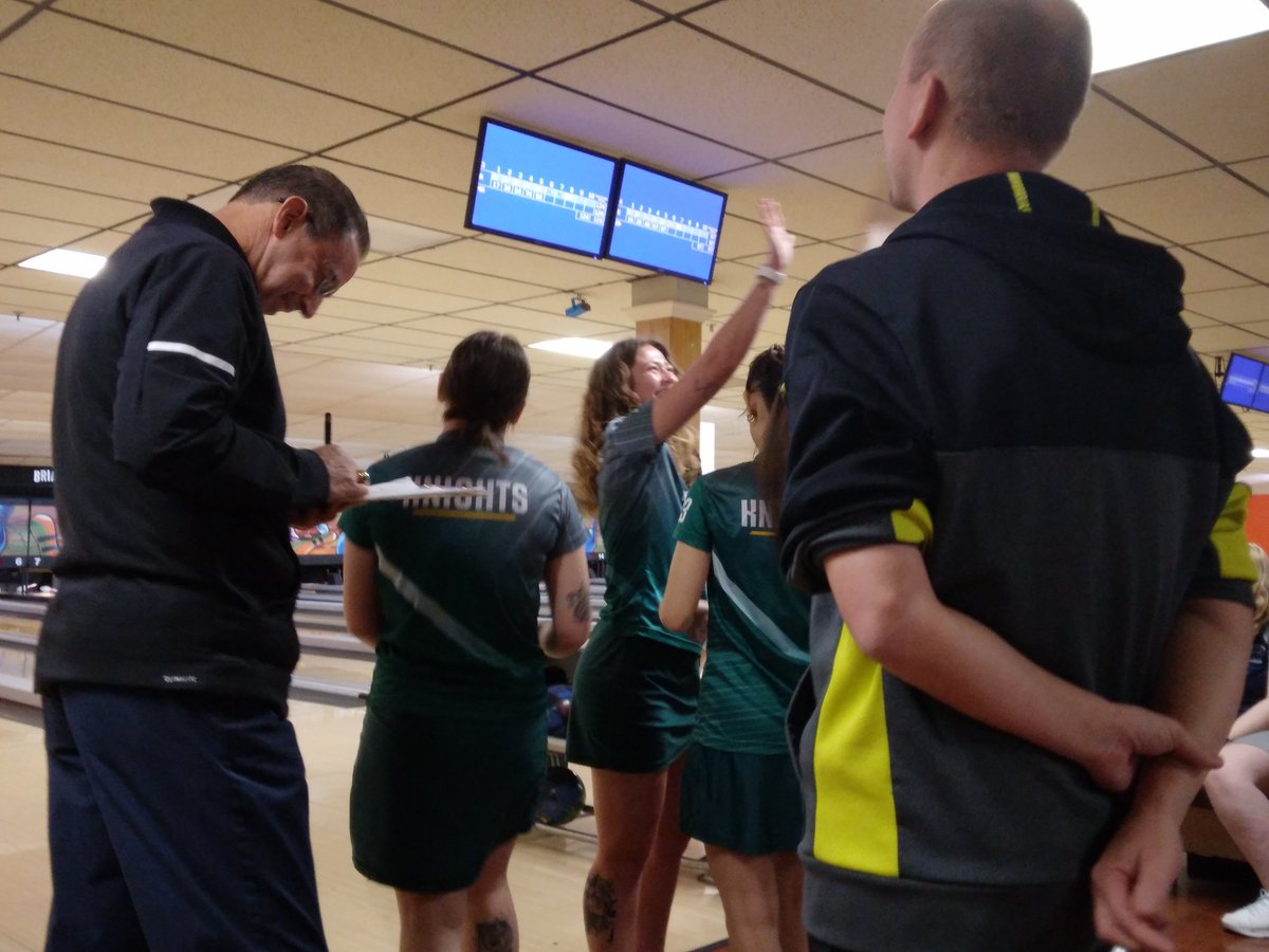 AMCCsports's tweet photo. Bowling Championship Update: New Jersey City prevails 4-3 over Penn St. Behrend and will meet the loser of SVC/MED this afternoon for a shot at the Championship match. https://t.co/iuWzKcq1Eu