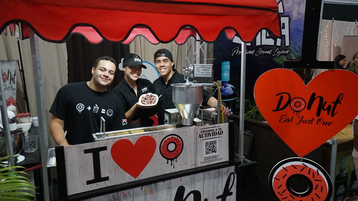 CoffeeChocoExpo's tweet photo. ¡Ya el Centro de Convenciones de Puerto Rico huele a café y chocolate! Y tú, ¿dónde estás? ¿A qué hora vienes? Los esperamos hoy hasta las 6PM. https://t.co/RpTrWMYwQj