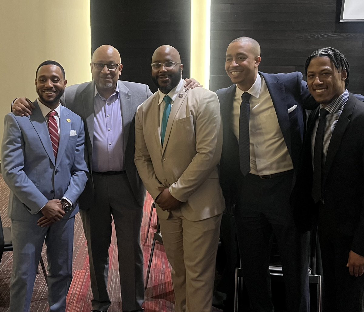 2021 VA Teacher of the Year (@2021vatoty) on Twitter photo I am gleaning a lot from <a href="/TeachersPromise/">Teachers of Promise Institute</a>! It feels good pouring back into future educators! #topinstitute I am gleaning a lot from <a href="/TeachersPromise/">Teachers of Promise Institute</a>! It feels good pouring back into future educators! #topinstitute