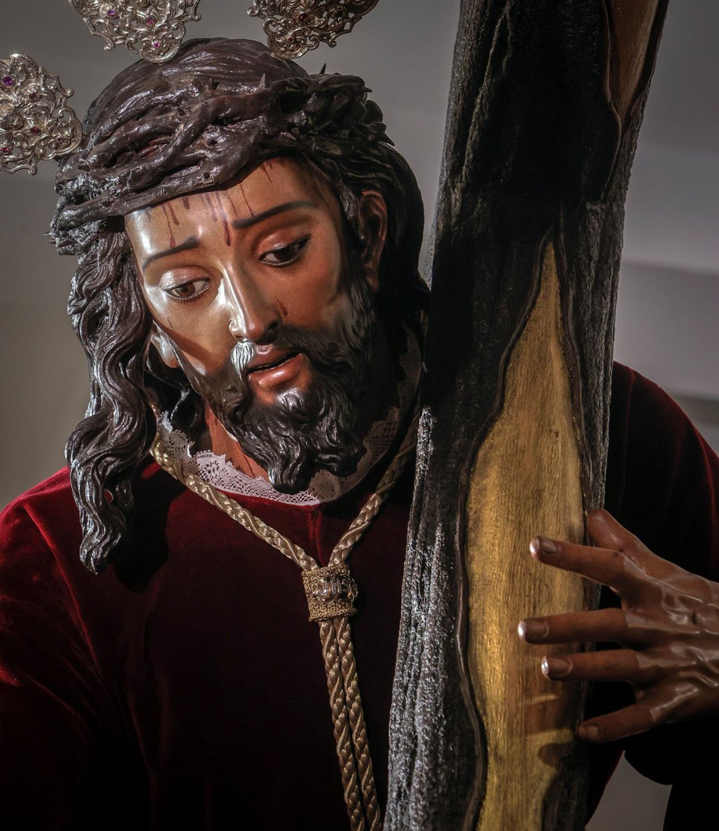 #ACTUALIDAD | El Santísimo Cristo de las Tres Caídas ya se encuentra en su paso a la espera de la próxima Estación de Penitencia

#EsperanzaDeTriana
#EsperanzaDeTriana23