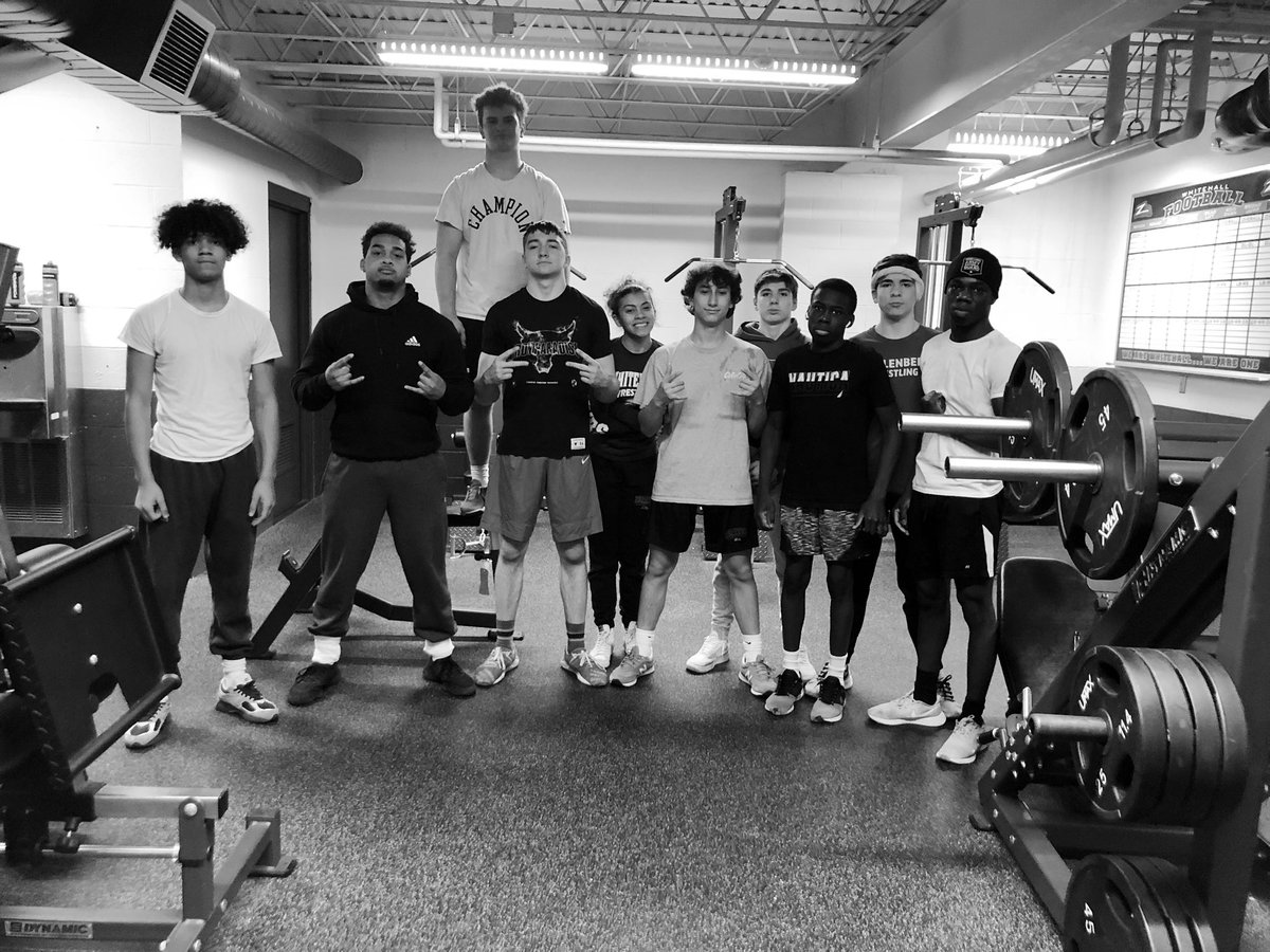 Zephyrwrestling's tweet photo. Week two of Weekend warriors & the group is already getting larger! Every rep, set, workout counts! Team bonding is the most beneficial aspect of our weekend warrior workouts! #Family #Hardwork #Effort #accountability #trainyourbrain #positvemindset https://t.co/nodI9wFrl1