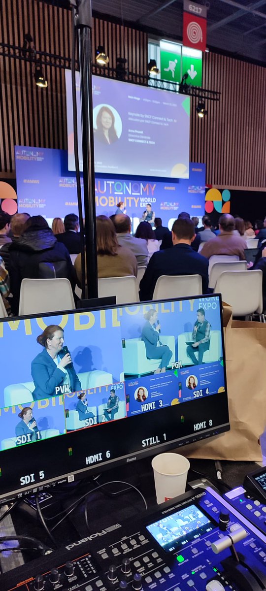 HopwoodMedia's tweet image. More intriguing @AUTONOMY moments at Autonomy Mobility World Expo 2023. #Paris 🇫🇷 #AMWE #AMWE2023 focused on sustainable urban mobility solutions. Lovely time hosting the main stage 🤟🎤🏆