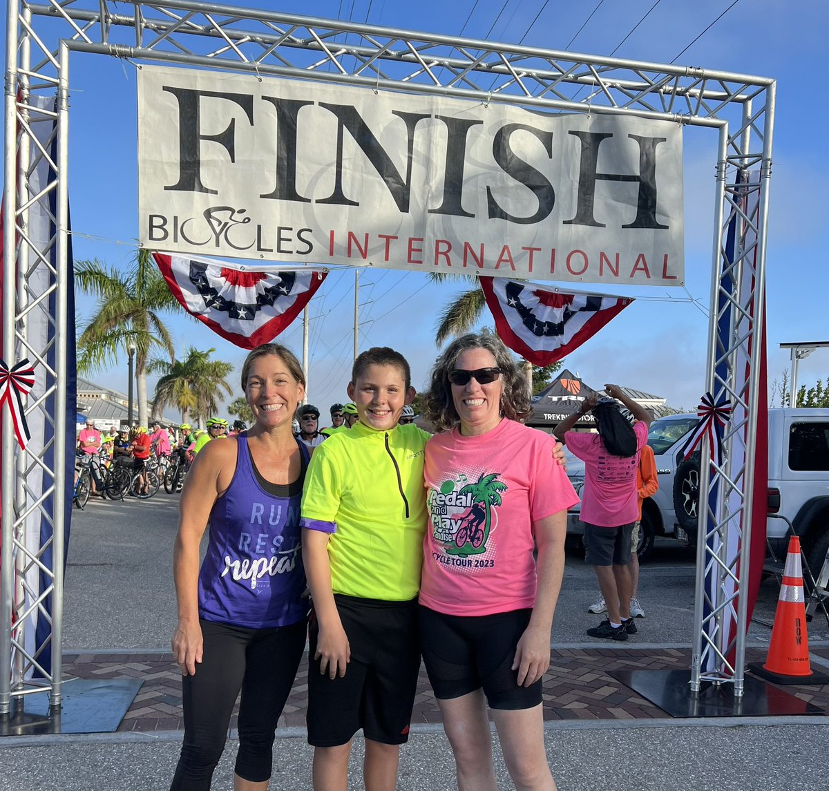 suzannemurtha's tweet photo. Thanks @teampuntagorda for a fantastic Pedal and Play in Paradise. It really is paradise.  @PuntaGorda_FL @MyFDOT_SWFL https://t.co/lwtomQmXrW