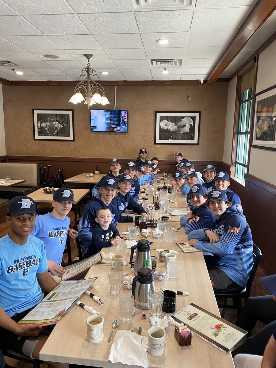 Celebrating the beginning of Spring Break and Anthony’s birthday with a team “breakfast”. Thank you Steven’s Restaurant for hosting us.