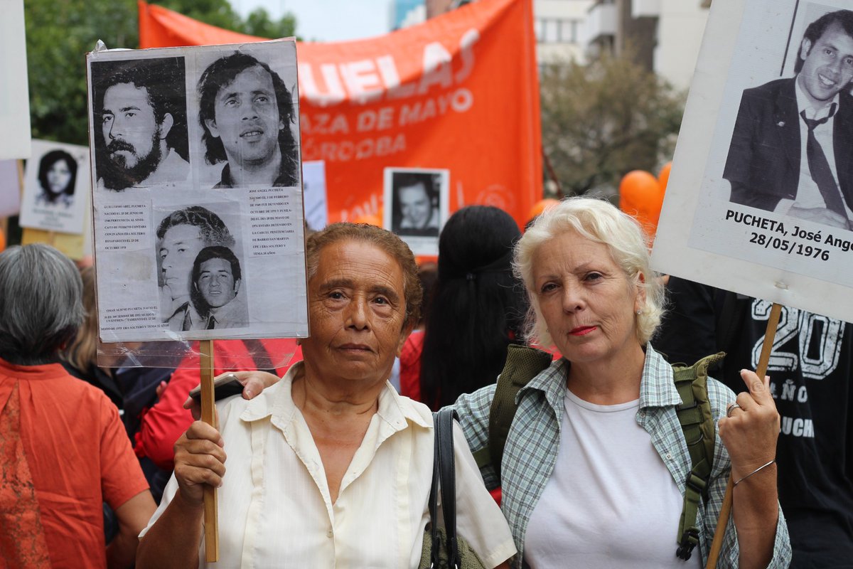 ColecDiciembre's tweet photo. ✊🏿¡No olvidamos, no perdonamos, no nos reconciliamos!
A 47 años del golpe cívico-militar-esclesiástico las calles temblaron de rebeldía

🔥30.400 presentes🔥

Más postales en ➡️https://t.co/FWZcapiU8o

📸 Guadalupe Scotta y @MafitaEspejo https://t.co/KueCEmHBD9