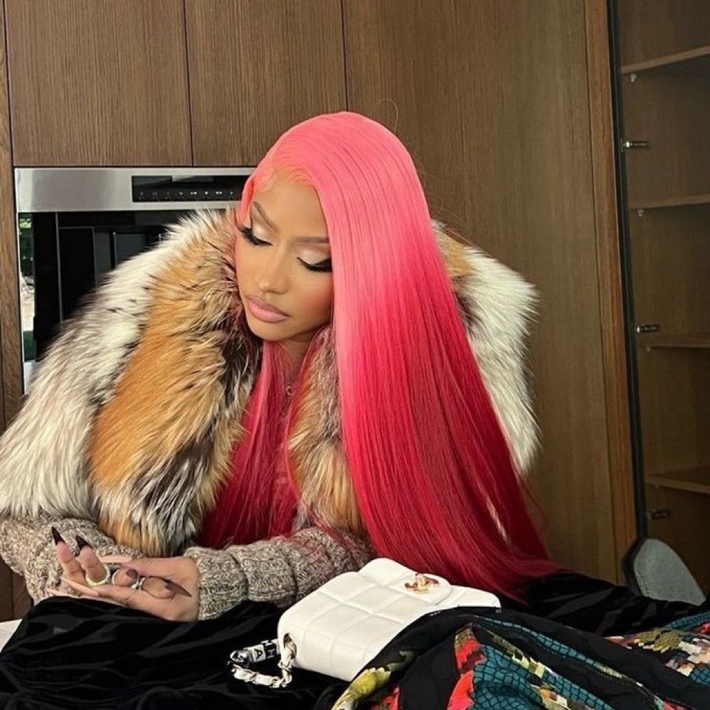 Ronniee Lewinsky♛ on Twitter "RT hardwhiitte_m The prettiest female rapper of all the time."