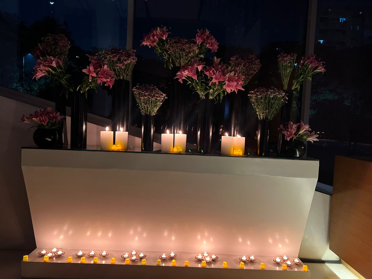 Earth Hour celebrations at #VivantaNewDelhiDwarka.

@earthhour  @WWFINDIA  @EarthHourIndia @WWF 

#EarthHour2023 #EarthHourIndia #WWF #Connect2Earth