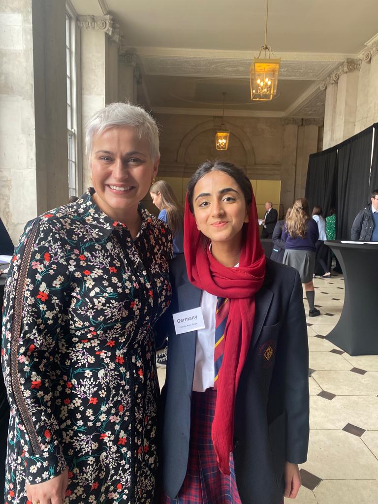 Mahashahzadi_ms's tweet photo. The virtual world will never do justice to the in person experiences. Really enjoyed representing Germany at the #modelcouncil debate this year. Got the opportunity to speak to the wonderful @MariaWalshEU at the event. Intense debate to say the least but very worth while 🇩🇪🇪🇺 https://t.co/1kt8ShmvdQ