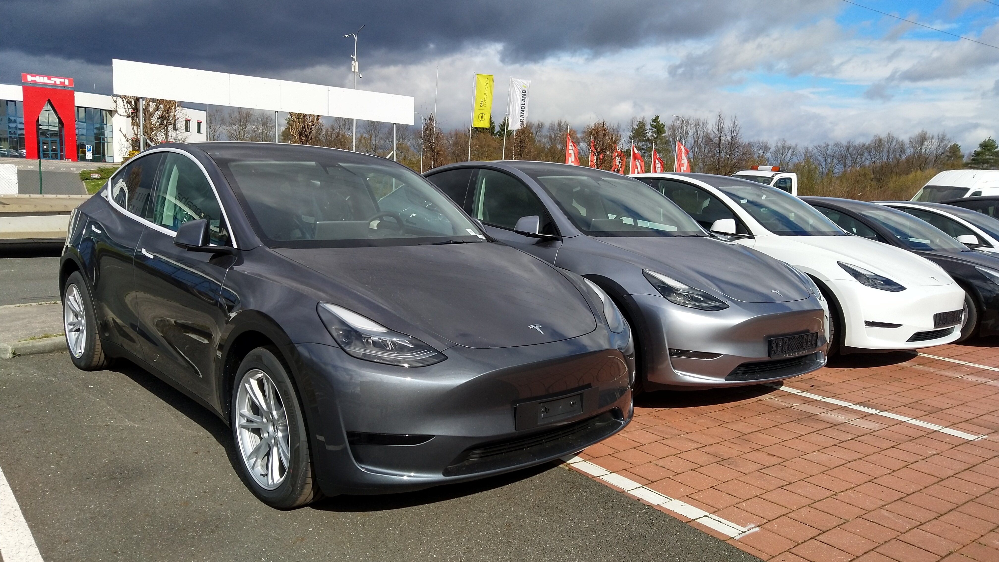 All Things Tesla on X