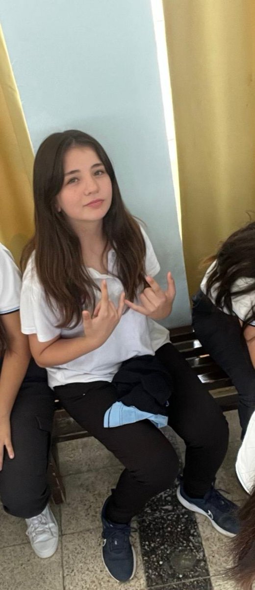 Bak sınav haftası geldi annem, ilk sınav matematik.  Yapamıyorum annem, kardeşini bile çalıştıramıyorum. Bu son sınavların ortaokuldan mezun olacaktın. Mezuniyet fotoğraflarının olduğu duvarda şimdi sadece senin fotoğrafların var.#isiasmühendisiortayaçıksın #isiasortakdavamız