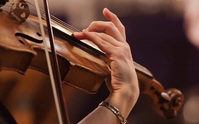 FunMusicED's tweet photo. Music boosts brain function, elevates our mood, reduces stress, improves memory, inspires, enriches our lives in countless ways. Experience the magic of music today. #Pianolessons #Guitarlessons #Voicelessons #Violinlessons #Ukulelelessons #Saxophonelessons https://t.co/CFFyTbFFqW