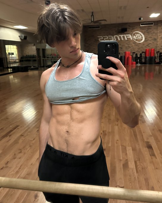 You want to lift it up? https://t.co/41qrKWcMaL