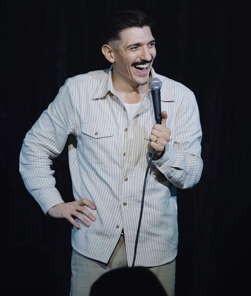 HaileyDaGamer's tweet photo. If you can’t handle the pressure of stand-up then don’t do it.  Fuck all these guys. https://t.co/6erxtqipH6